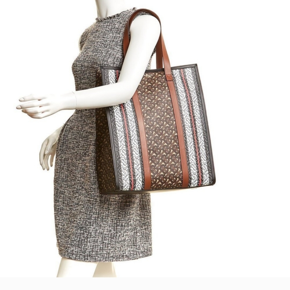 Burberry Tote
